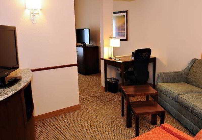 Fairfield Inn & Suites By Marriott Slippery Rock Extérieur photo